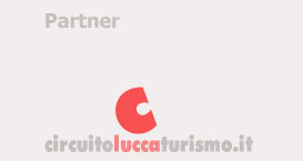 Camporgiano: Landvilla mit Swimmingpool