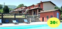 Camporgiano: Azienda vitivinicola. Alloggio e Ristorazione km.0