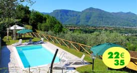 Barga: Casale di campagna con piscina